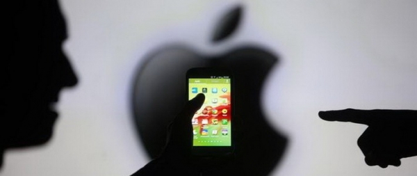 Samsung должна выплатить Apple около $888 миллионов за копирование iPhone