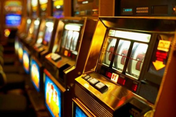 Игровые автоматы в казино.история появления игровых автоматов оффлайн онлайн покер