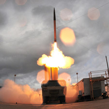 Твит о запуске северокорейской ракеты вызвал панику в Японии