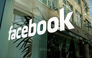 Facebook опровергает слухи о переговорах с Apple и Microsoft