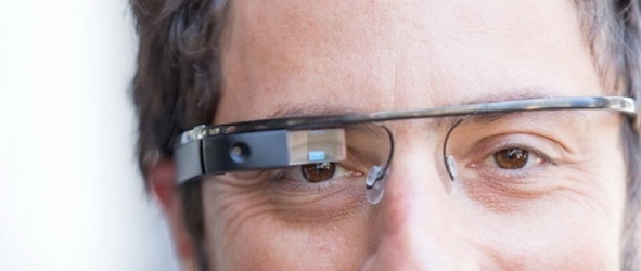 Google Glass цензурируют мат и работают всего несколько часов