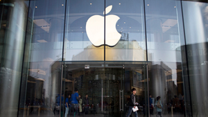 Apple заметно поднялась в рейтинге крупнейших компаний