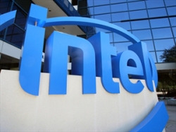 Глава Intel обещает "новые устройства"