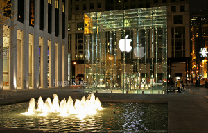 Apple покупает компанию Locationary