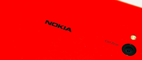 СМИ: Nokia выпустит 4-ядерный «планшетофон» с экраном Full HD в сентябре