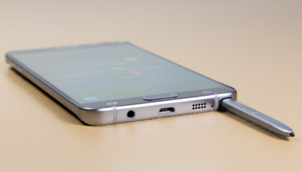 Galaxy Note 5 можно сломать, неправильно вставив стилус