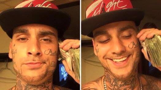 Грабитель публиковал на Facebook «селфи» с деньгами и был пойман (2 фото)