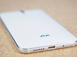 В Китае ZUK Z2 Pro с 6 ГБ ОЗУ распродали менее чем за пять минут